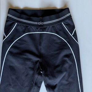ALO Yoga Black Leggings with White Accents